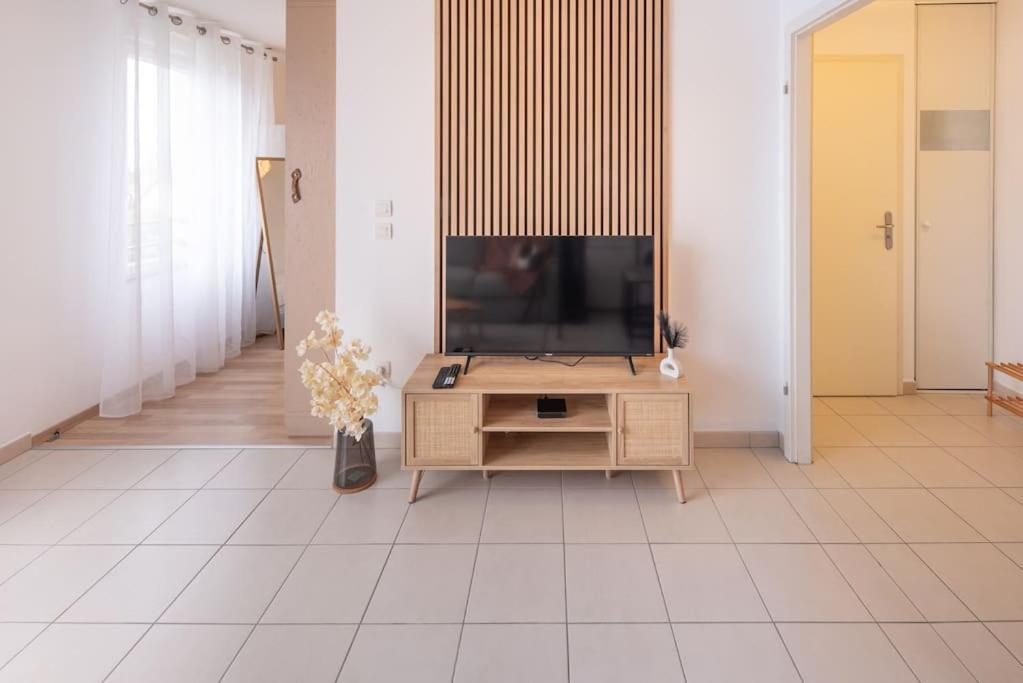 Appartement L'Excellence-8Min Aeroport-Terrasse-Parking Prive à Lingolsheim Extérieur photo