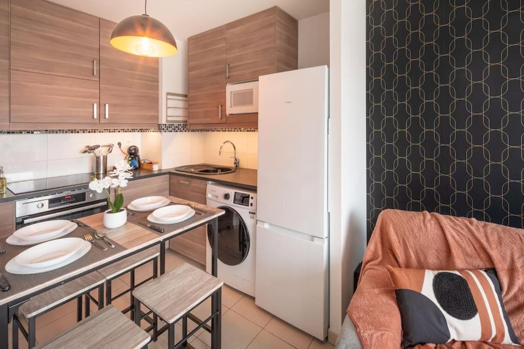 Appartement L'Excellence-8Min Aeroport-Terrasse-Parking Prive à Lingolsheim Extérieur photo