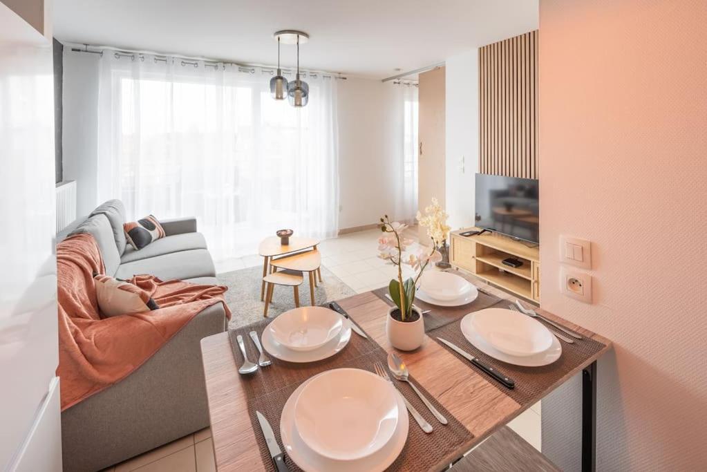 Appartement L'Excellence-8Min Aeroport-Terrasse-Parking Prive à Lingolsheim Extérieur photo