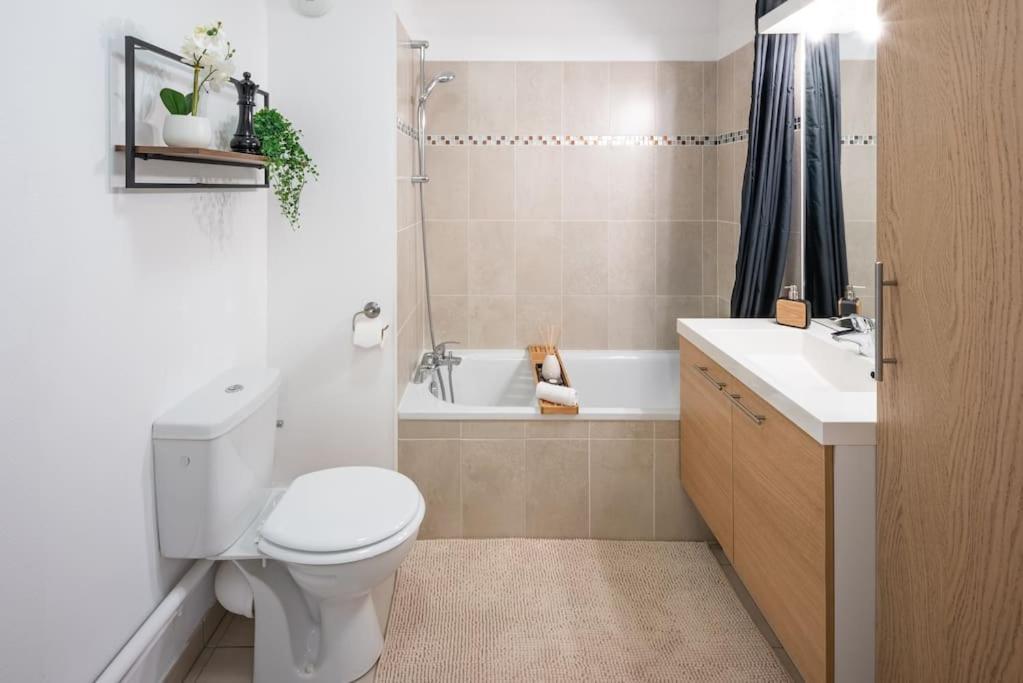 Appartement L'Excellence-8Min Aeroport-Terrasse-Parking Prive à Lingolsheim Extérieur photo